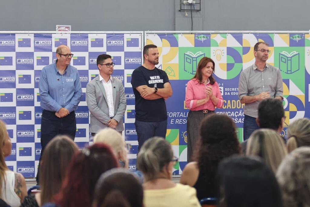 Mais de 15 mil alunos de Lages terão garantidos materiais pedagógicos e esportivos