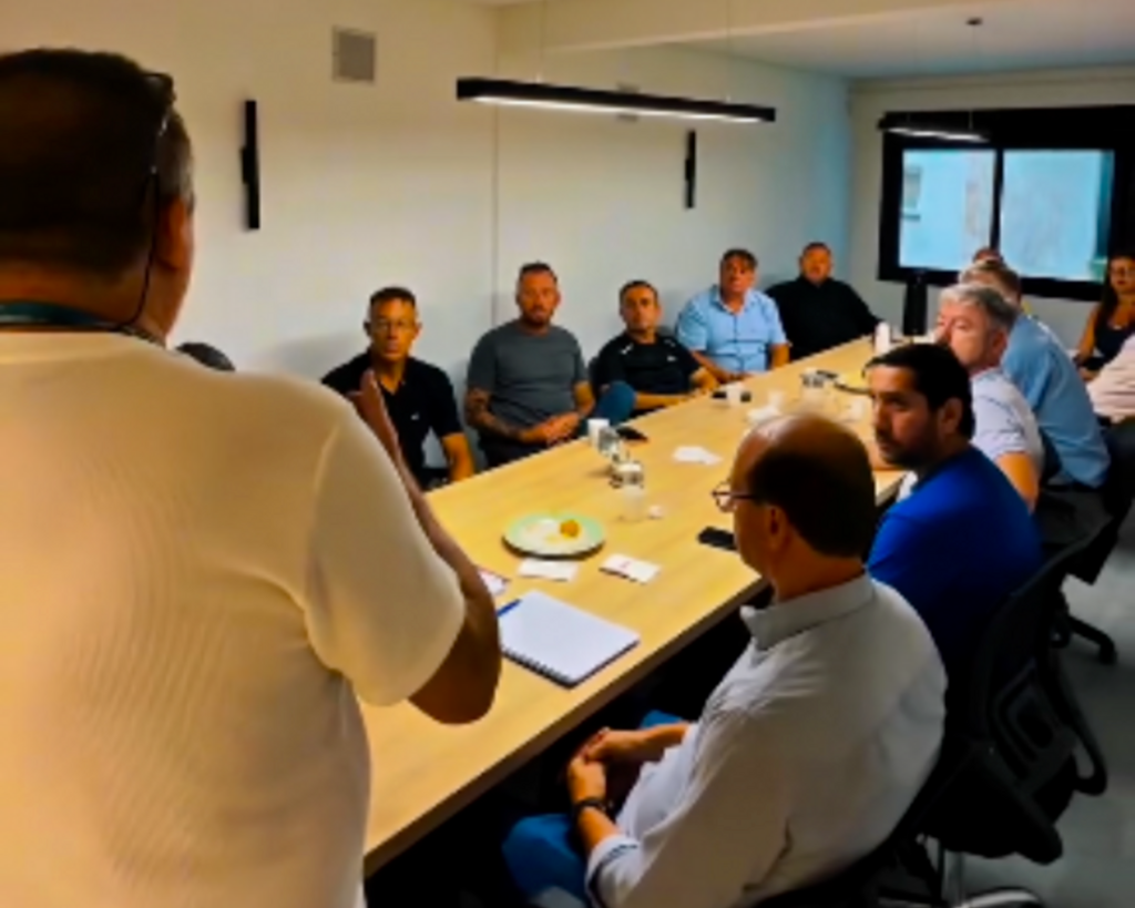 AUTORIDADES DIALOGAM SOBRE TRANSPORTE COLETIVO E TARIFA ZERO NO MUNICÍPIO DE TORRES