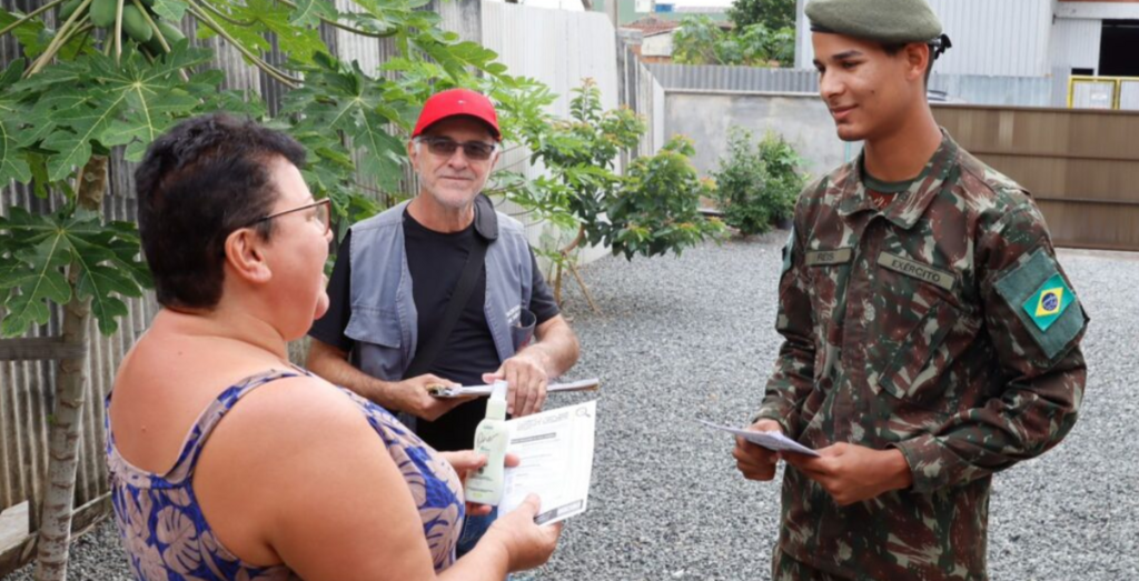 Mutirão contra dengue elimina 1,3 tonelada de entulho e mobiliza 80 profissionais em Joinville