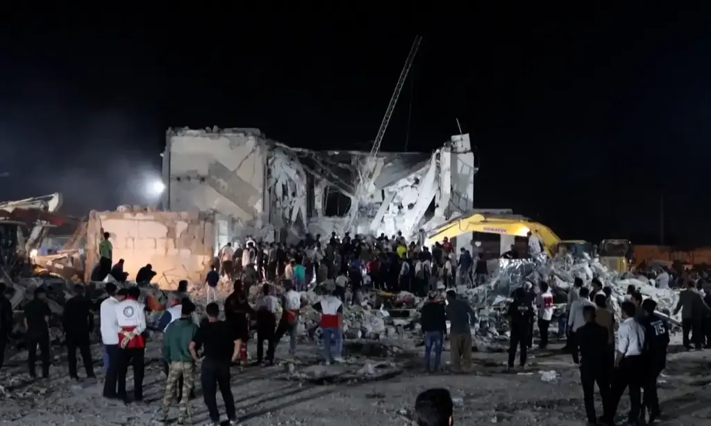 Irã eleva para 153 as estudantes mortas em ataque a escola