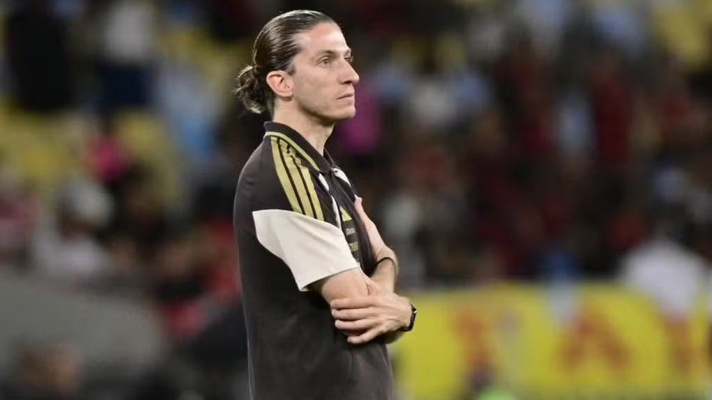 Flamengo anuncia saída de Filipe Luís após goleada no Carioca