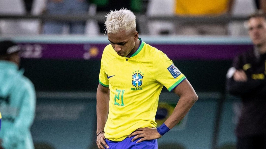 Rodrygo rompe ligamento do joelho e está fora da Copa do Mundo de 2026