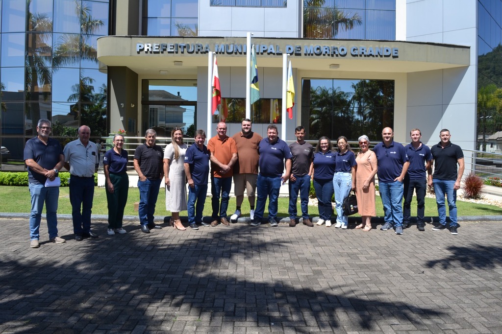 PREFEITOS DO CONSÓRCIO CAMINHOS DOS CÂNIONS DO SUL REÚNEM-SE EM MORRO GRANDE PARA ALINHAR AÇÕES DO GEOPARQUE