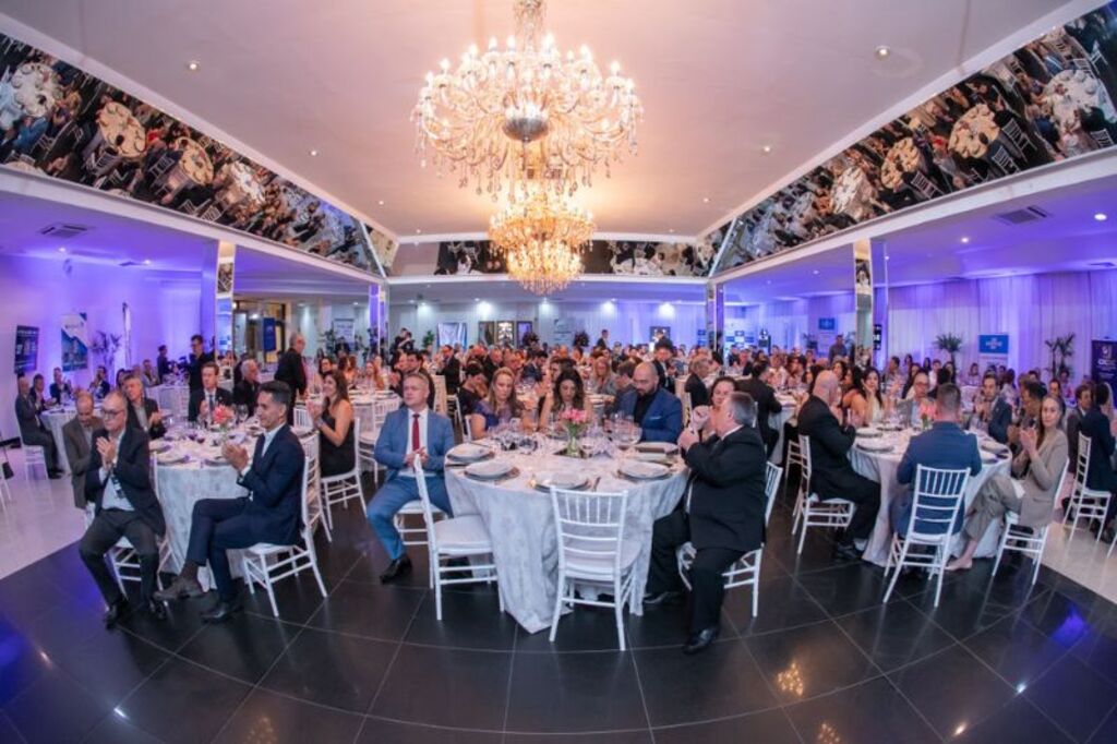 39 empresas jornalísticas de diferentes regiões do Estado estão concorrendo à premiação nesta 27ª edição do Prêmio Adjori SC de Jornalismo