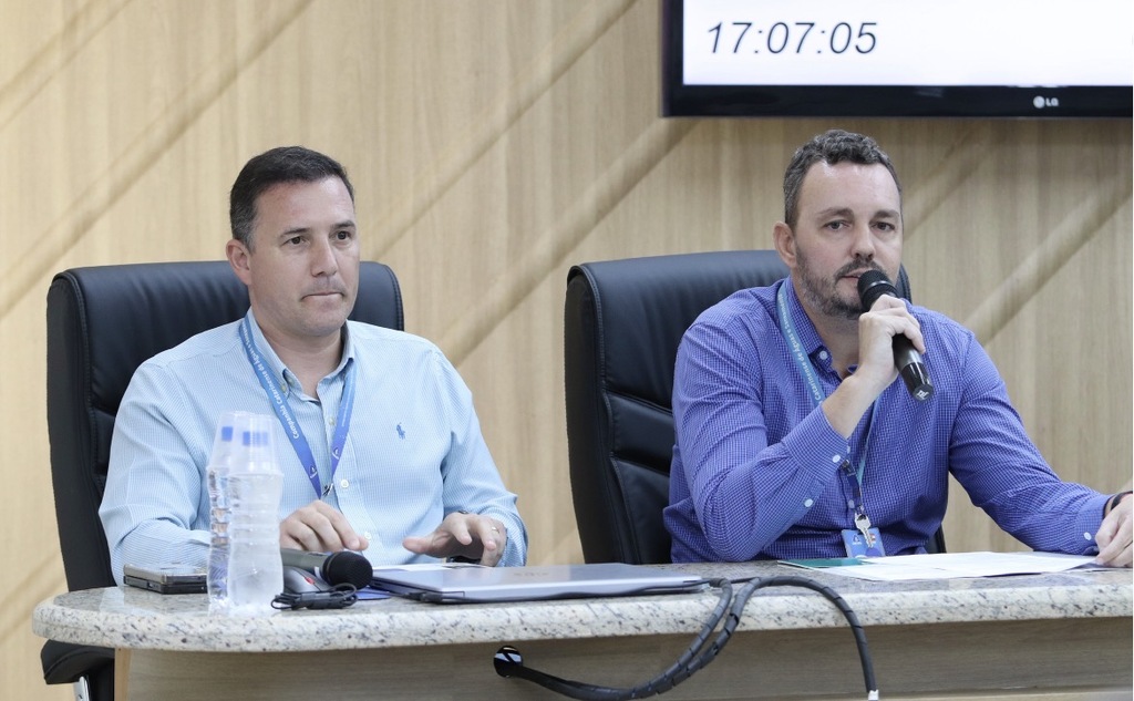 Representantes da Casan expõem dificuldades e planos na Câmara de Criciúma