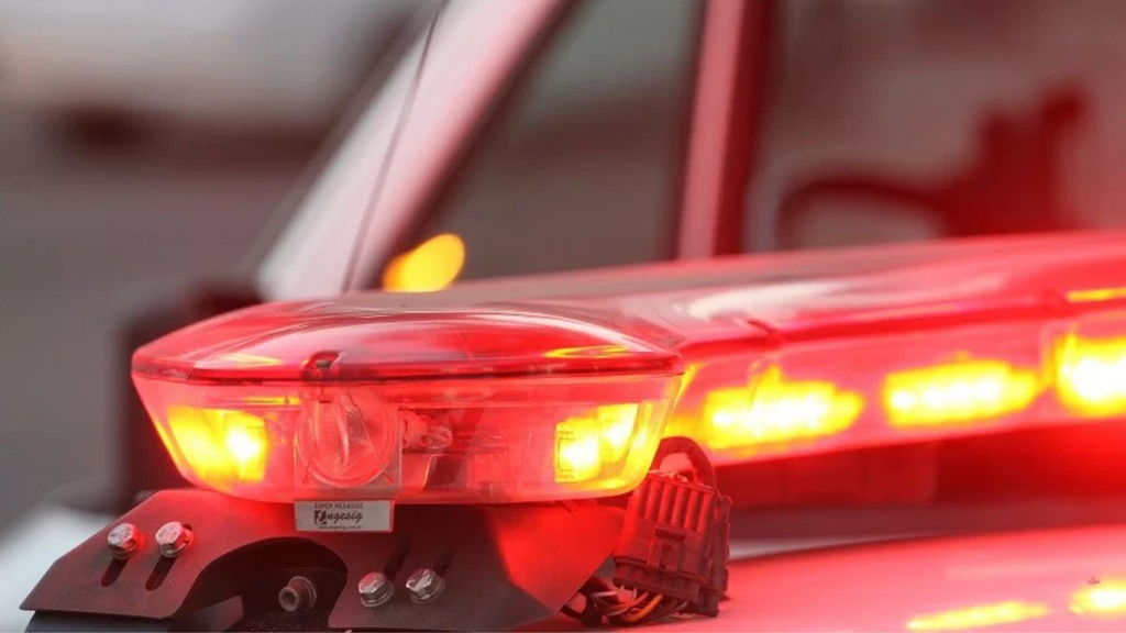 Motorista tenta evitar viatura e acaba abordado com droga em Imbituba