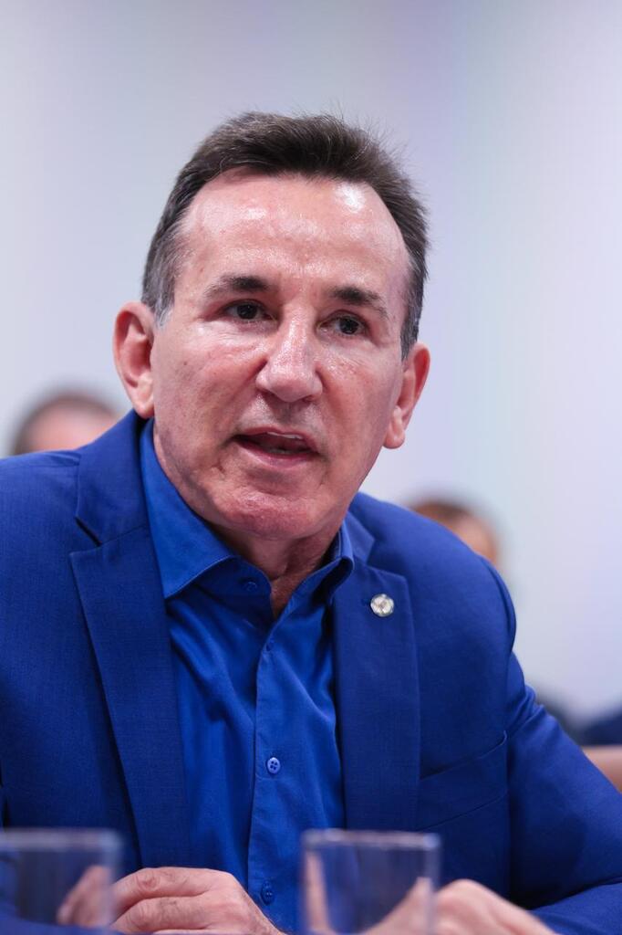 Deputado de SC apresenta projeto que obriga agressores de mulheres a usarem tornozeleira eletrônica