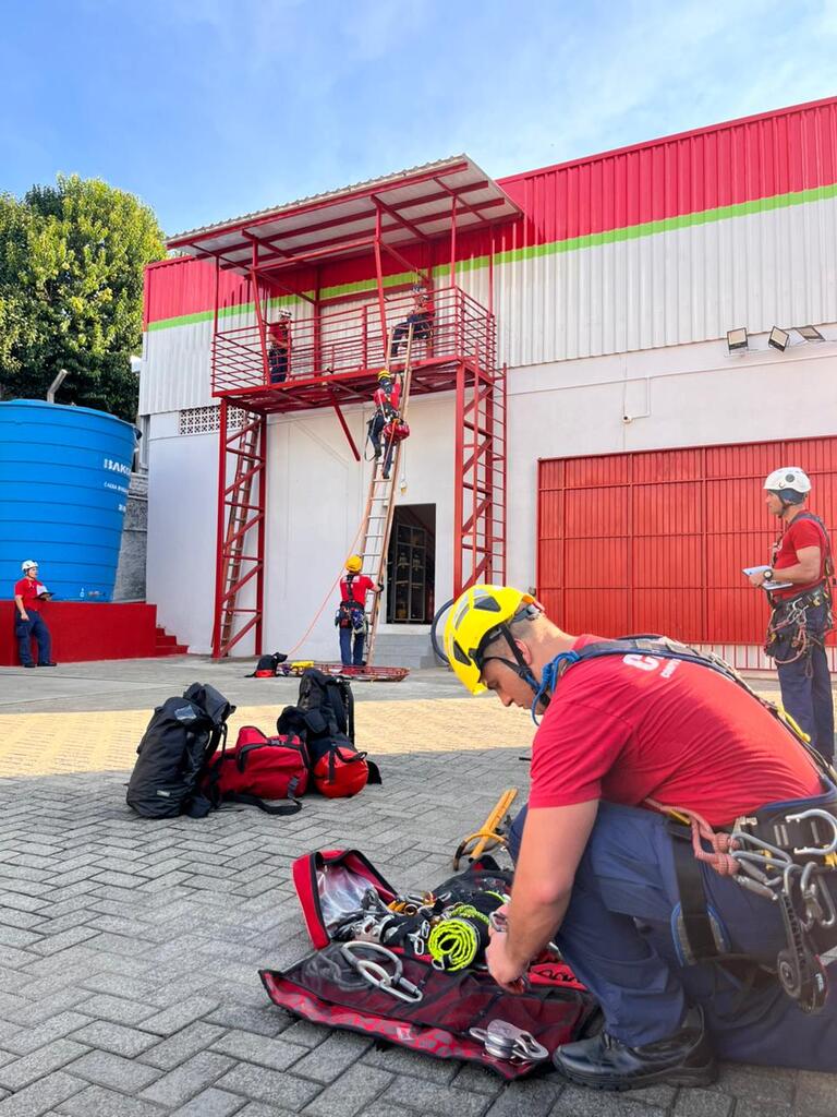 NA NOITE DE 05 DE MARÇO: EQUIPE SALT/CBMSC INTENSIFICA TREINAMENTOS PARA GRANDE COMPETIÇÃO