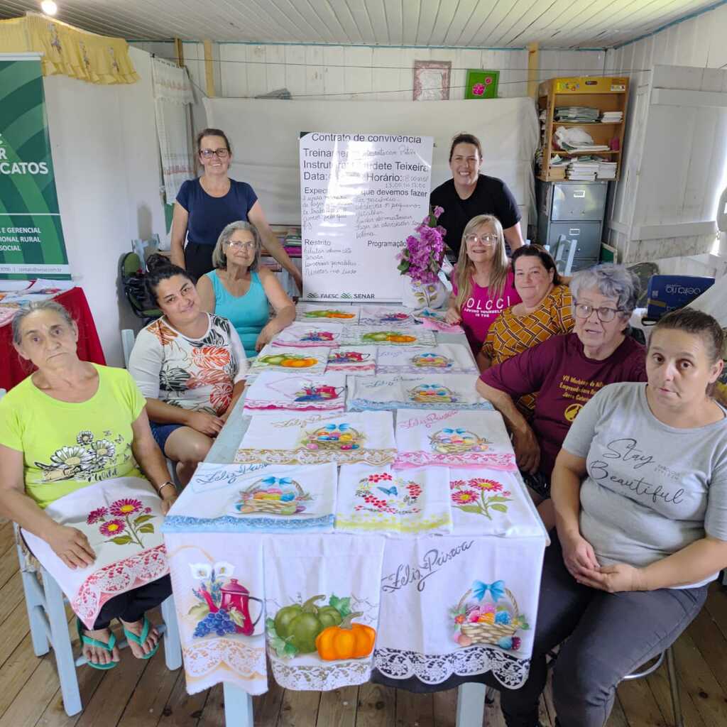 Artesanato com Pintura foi tema de curso em Palmeira