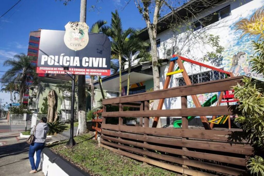 Foto: Carlos Junior/ND Mais - Polícia Civil deve instalar 12 novas delegacias da mulher em Santa Catarina  Anúncio foi feito pelo novo delegado-geral, Marcelo Sampaio Nogueira, que assume o comando com foco no combate à violência doméstica.