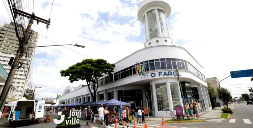 Farol de Joinville vira palco de cultura, história e lazer em evento aberto à comunidade