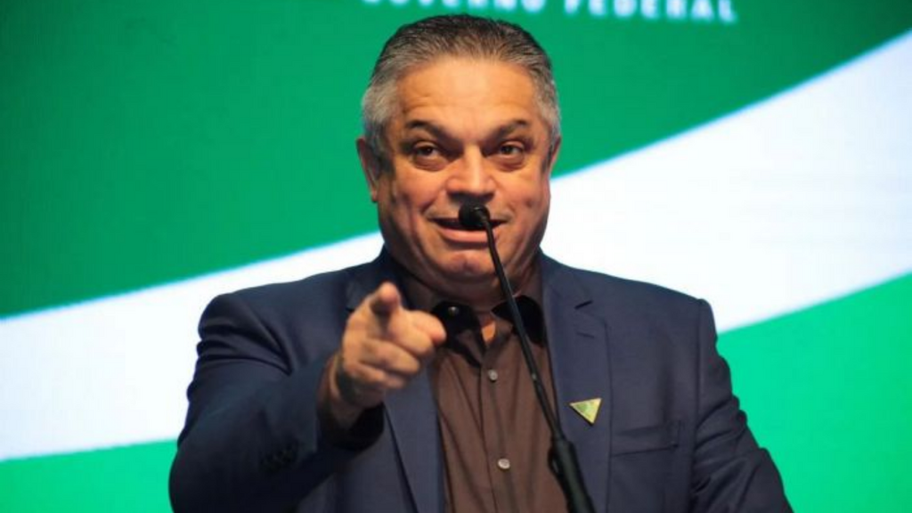 PSD decide expulsar Topázio e reforça pré-candidatura de João Rodrigues ao governo de SC