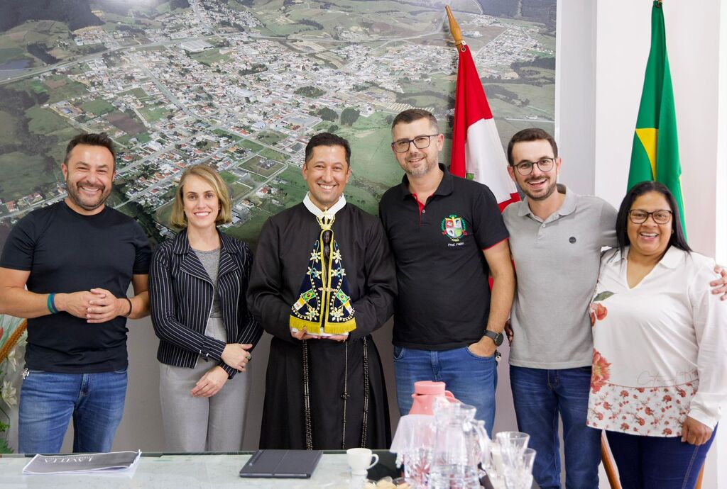 Deputado Marcius Machado articula construção de portal em terreno da prefeitura no acesso ao Santuário Nossa Senhora Aparecida em Bom Retiro