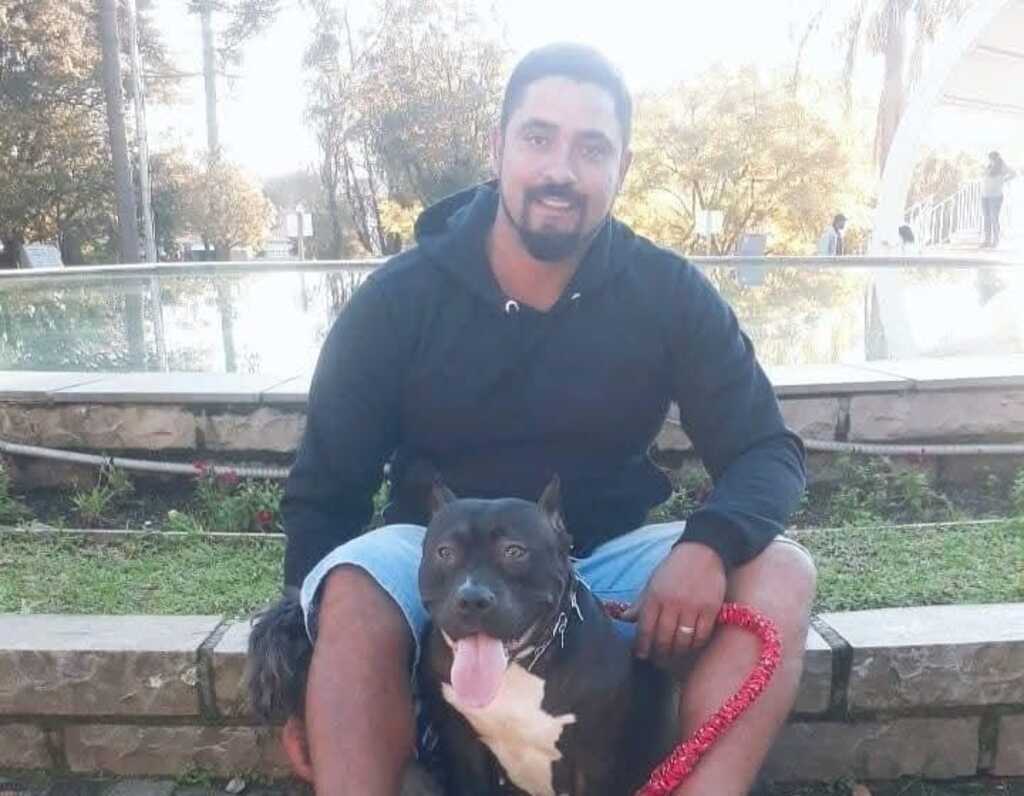 Lageano é morto a facadas em São Marcos; suspeito estava em prisão domiciliar e está foragido