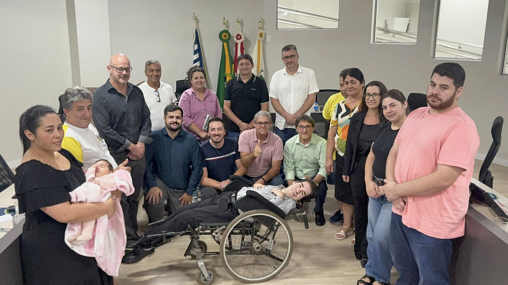 PODER LEGISLATIVO DE CAPINZAL: EXPEDIENTE E PALAVRA LIVRE DOS VEREADORES