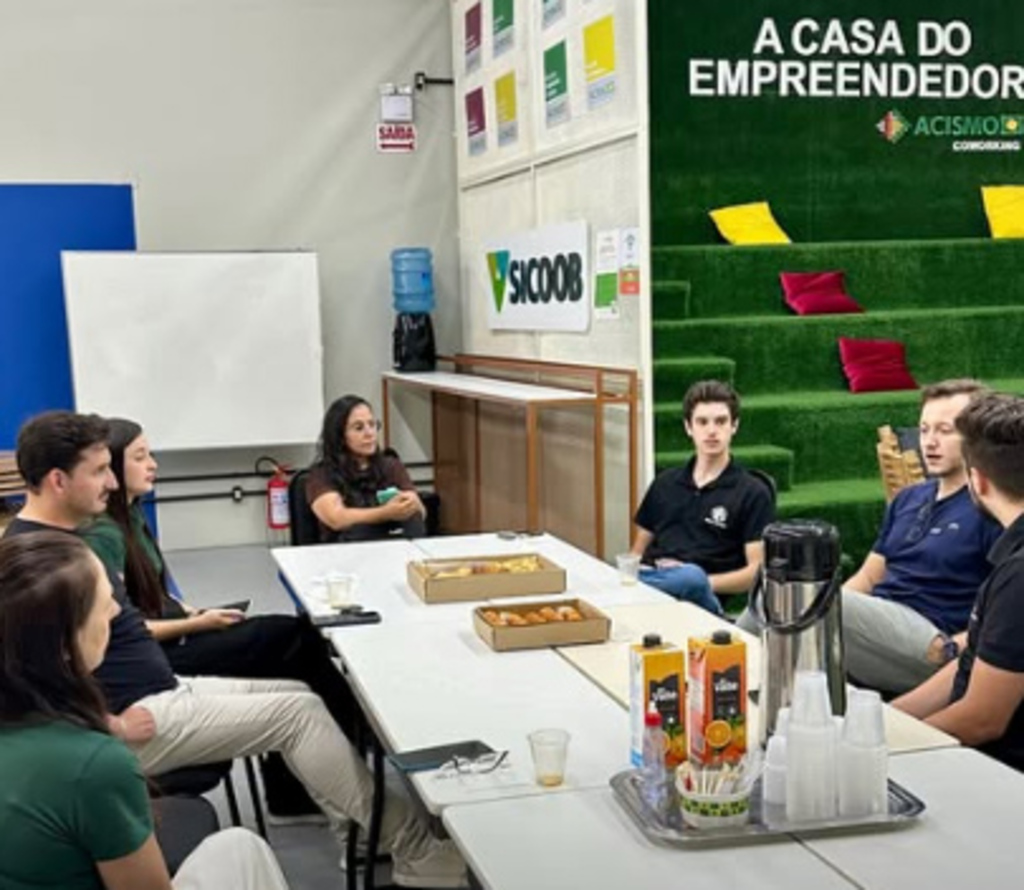 Nova gestão da Acismo realiza primeira edição do Café com a Imprensa