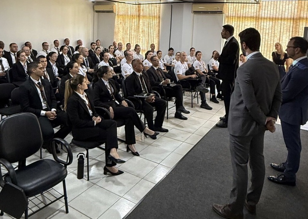 Serviço Secreto dos Estados Unidos compartilha expertice com alunos da ACADEPOL em Florianópolis