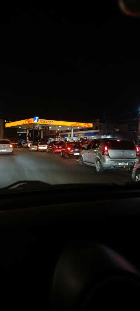 Não faltam combustíveis em SC, garantem sindicatos de postos