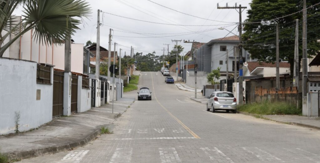 Rua do bairro Jardim Sofia terá sentido único para otimizar fluidez do trânsito