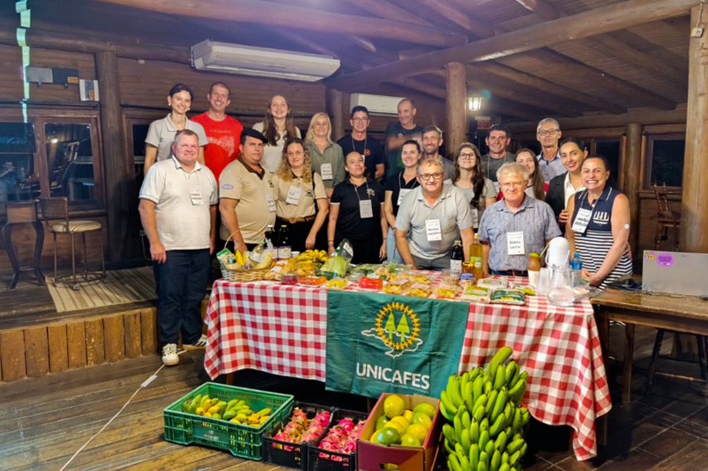 COOPERAGROSUL DE SÃO JOÃO DO SUL ESTEVE REPRESENTADA  EM CURSO DE LIDERANÇA COOPERATIVA 360º