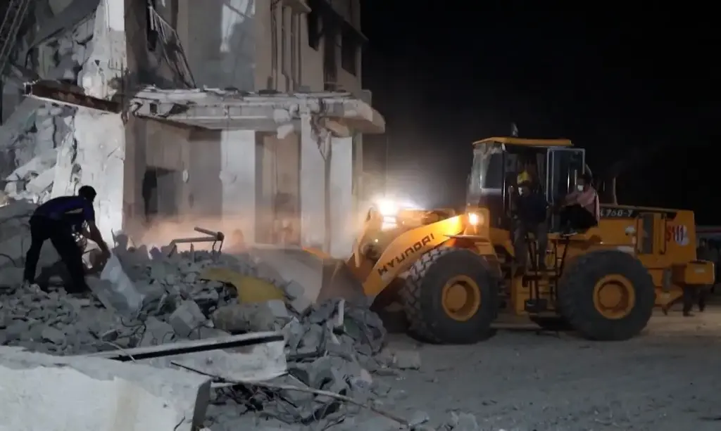 Israel e Irã lançam mais ataques à medida que crise se aprofunda