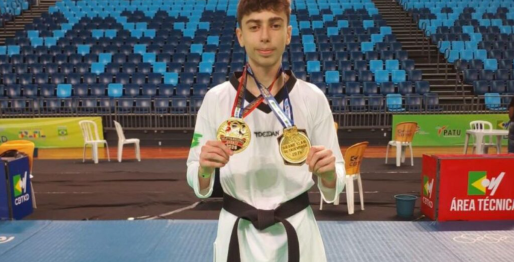 Joinvilense de 17 anos é convocado para o Mundial Júnior de Taekwondo