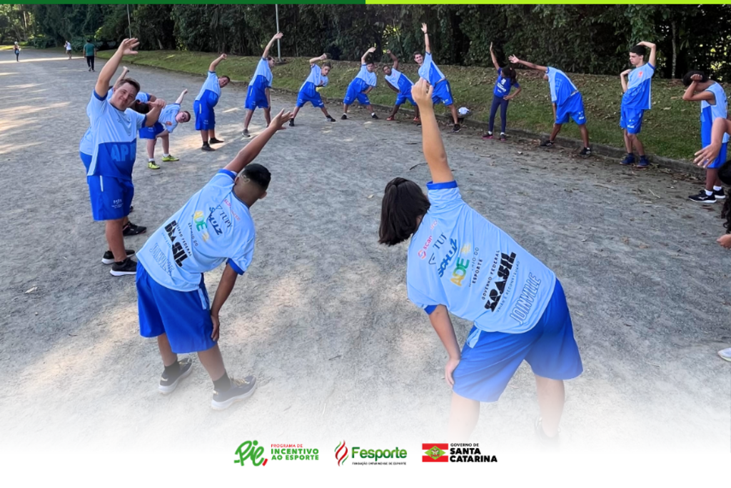 Projeto de atletismo paralímpico transforma a vida de jovens com deficiência em Joinville