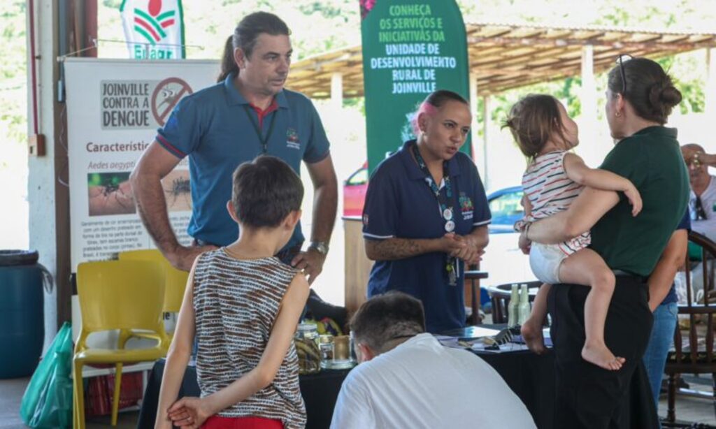 Feira Direto do Campo conecta produtores rurais e consumidores em Joinville