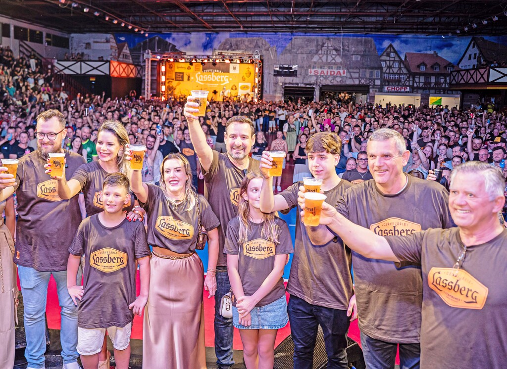 Cervejaria Lassberg comemora 10 anos com grande festa no Complexo Oktober