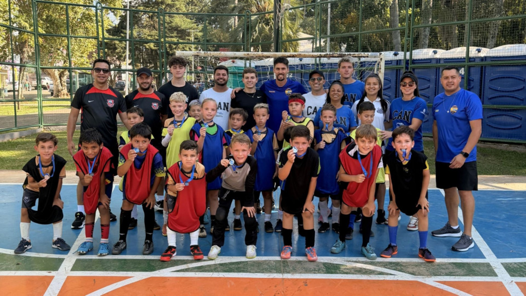 Copinha de Páscoa promove a integração entre atletas e famílias