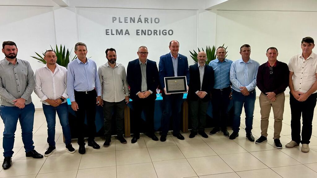 Mauro De Nadal recebe título de Cidadão Honorário de Riqueza