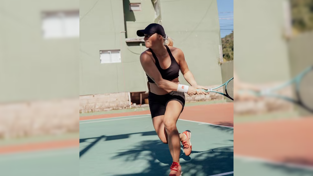 Tati Weston-Webb disputa primeira competição após maternidade em Garopaba