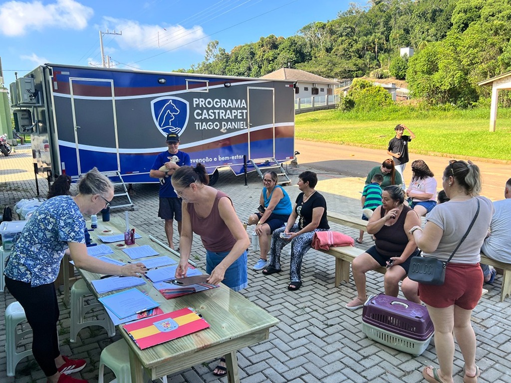 PRIMEIRO MUTIRÃO DO PET LEVADO A SÉRIO COM RESULTADOS POSITIVOS EM SANTA ROSA DO SUL