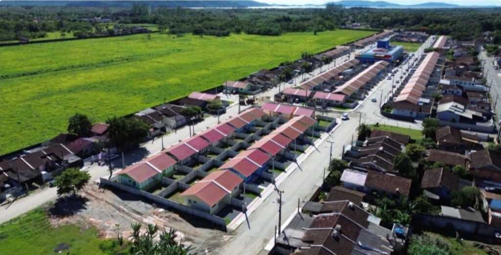 Irregularidade em moradia popular leva à troca de família em Joinville