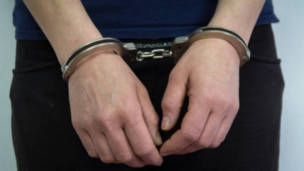 Foragida por tráfico de drogas há mais de três anos é localizada e presa pela Polícia Civil em Imbituba