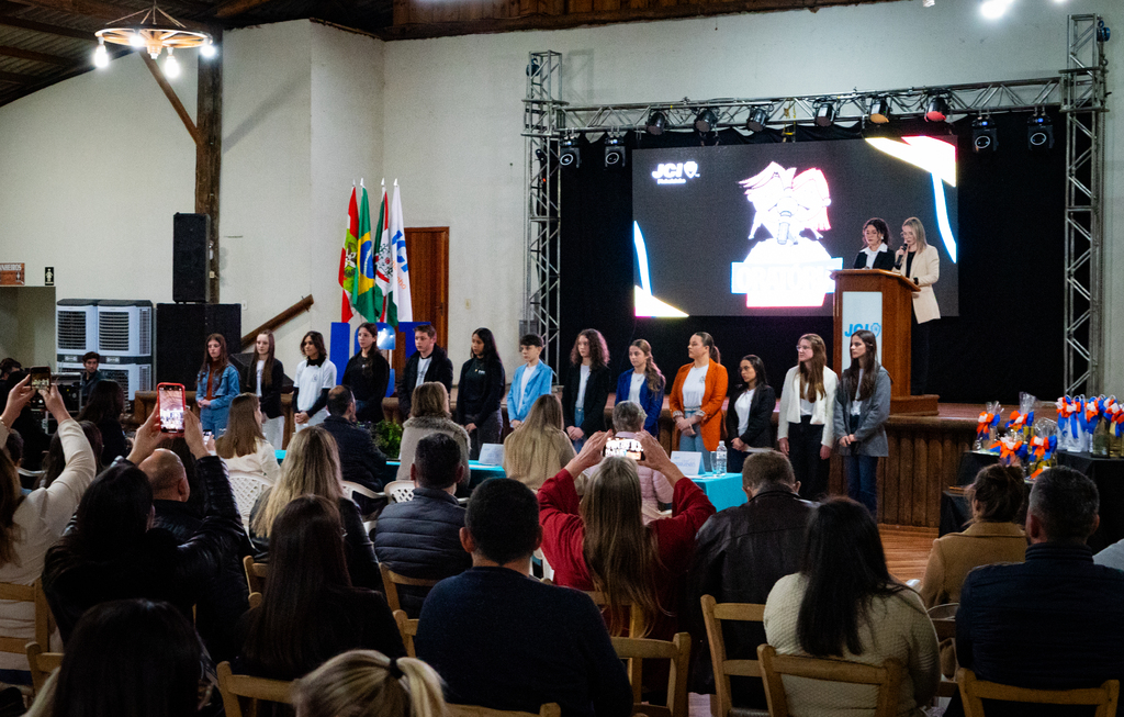 JCI Pinhalzinho promove lançamento do Projeto Oratória nas Escolas 2026