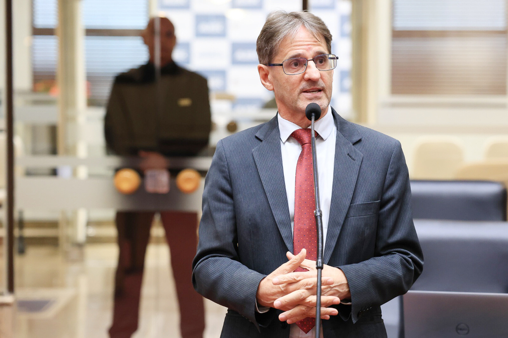 Saretta cobra decreto para colocar em prática lei dos guias de turismo em SC