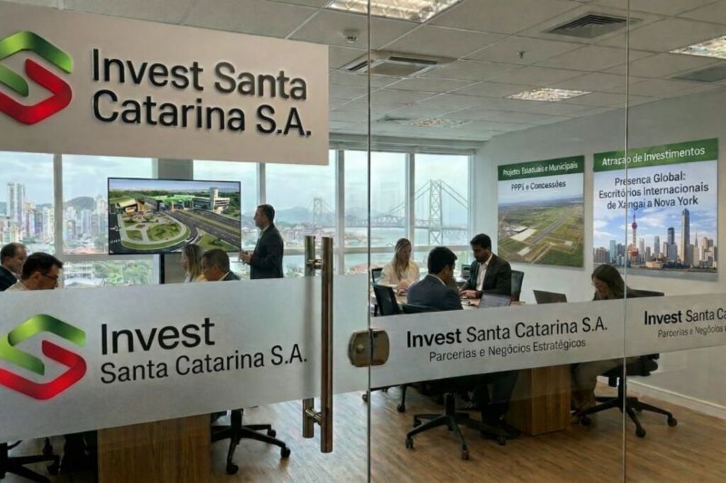 Governo de Santa Catarina abre concurso da InvestSC com salários superiores a R$ 10 mil