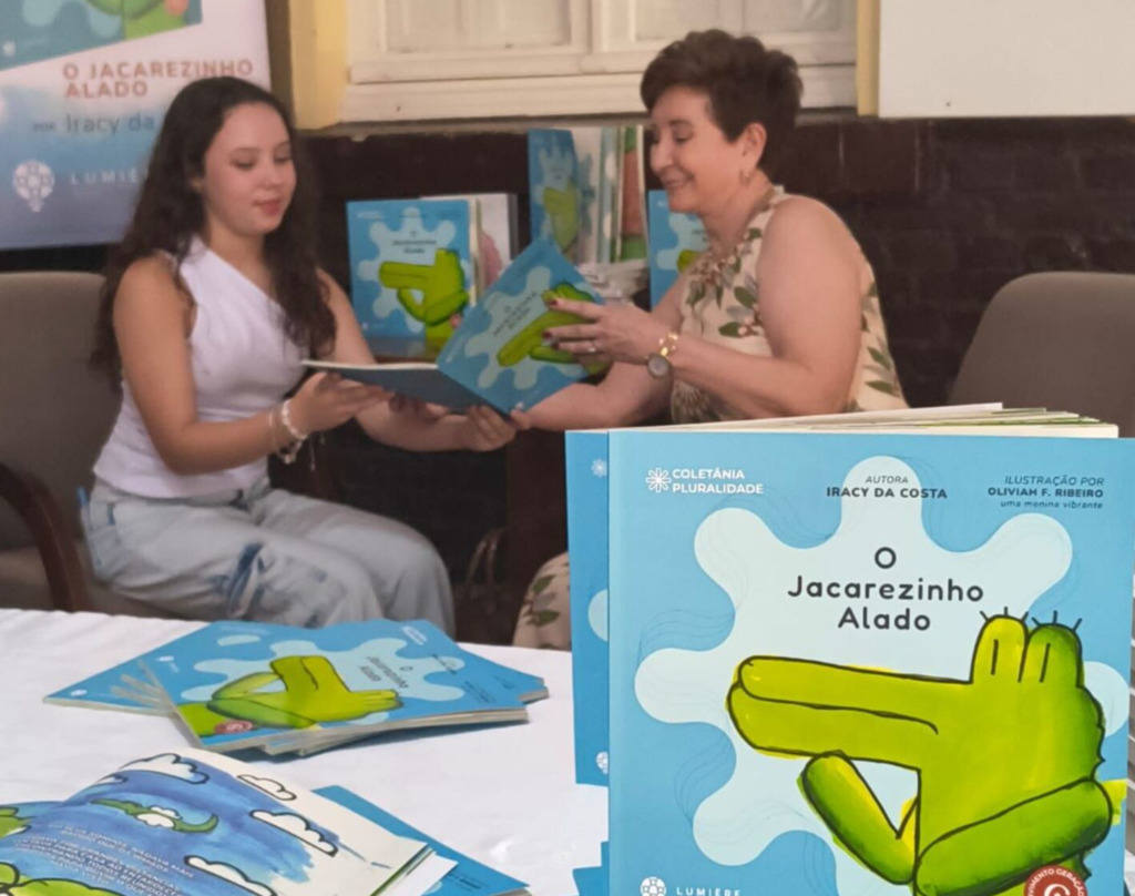 Lançamento de “O Jacarezinho Alado” reúne público em Lages