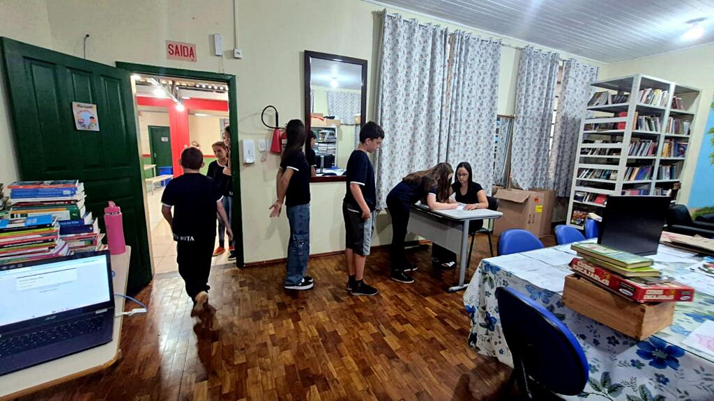 Realizada a eleição do Parlamento Jovem em São Miguel do Oeste