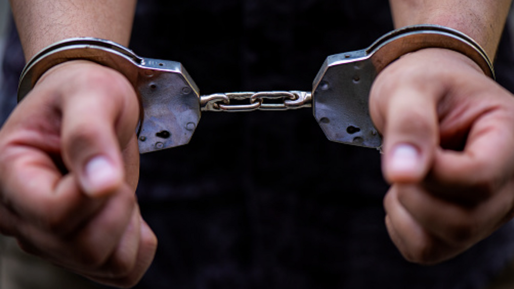 Imagem Reprodução Internet - Mandado em aberto leva à prisão de idoso dentro do Fórum de Imbituba