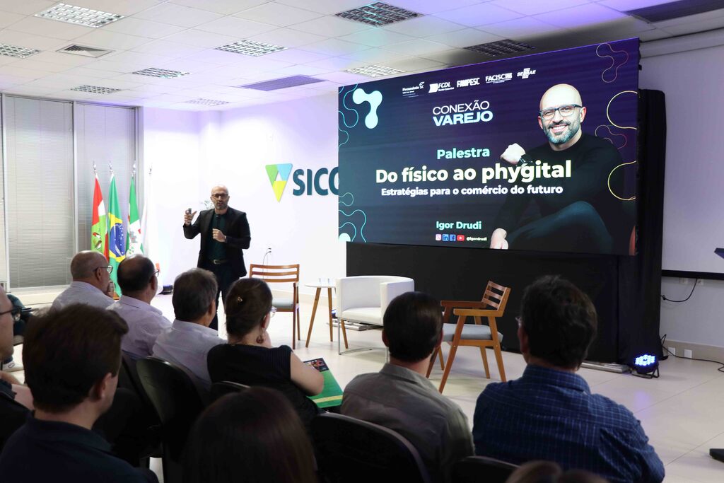 Conexão Varejo reúne empreendedores em São Miguel do Oeste