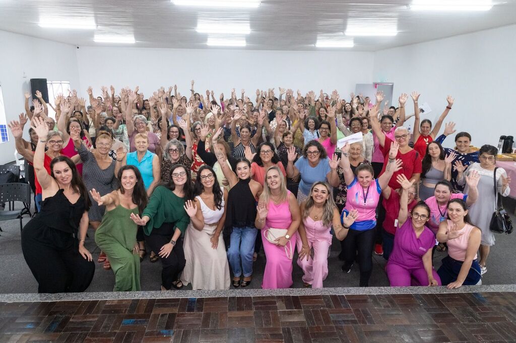 SECRETARIA DE SAÚDE DE PASSO DE TORRES PROMOVE TARDE DA MULHER COM FOCO EM PREVENÇÃO E BEM-ESTAR