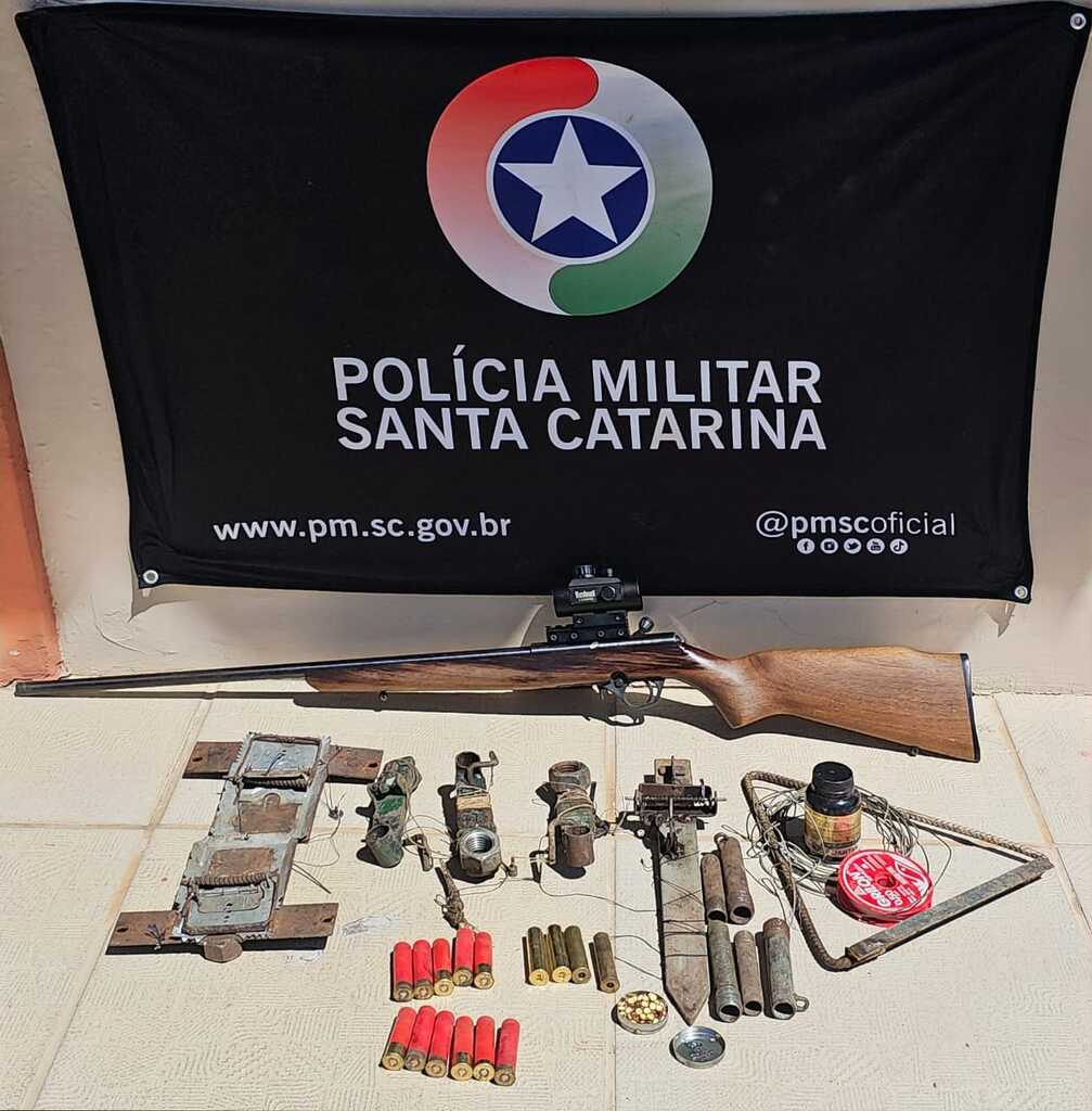 PMA flagra posse ilegal de arma e indícios de caça ilegal em Cerro Negro