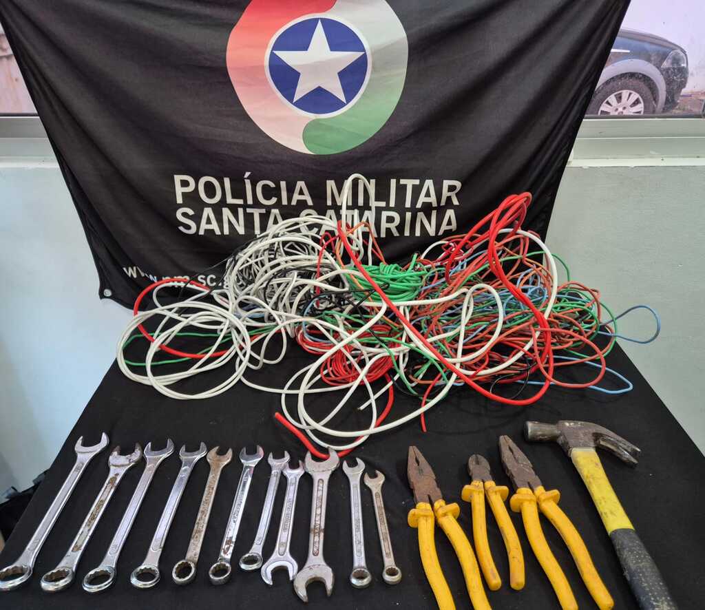 Objetos furtados em Descanso são recuperados pela PM