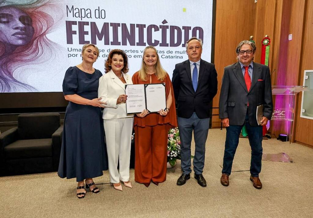 GOVERNO DO ESTADO DE SC ASSINA PACTO INTERINSTITUCIONAL DE COOPERAÇÃO PARA O ENFRENTAMENTO AO FEMINICÍDIO