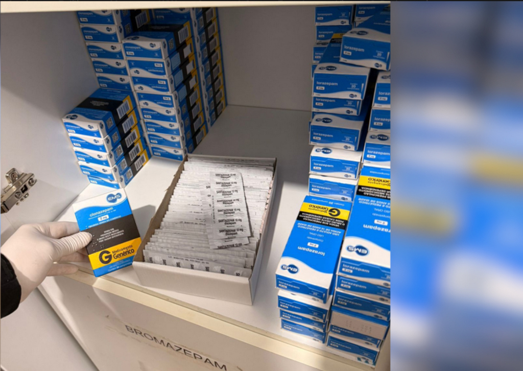 Servidor é preso pela PF suspeito de traficar remédios para fora do Brasil