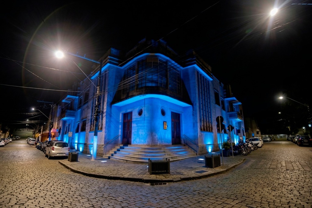 Prédios públicos de São Francisco do Sul serão iluminados de azul em alusão ao Dia Mundial de Conscientização do Autismo