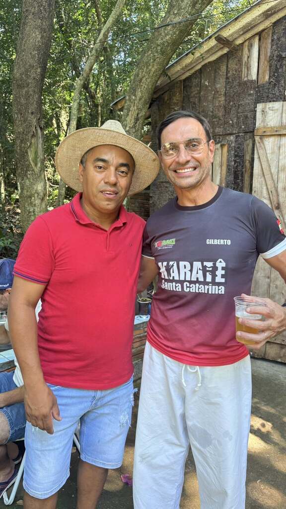 JOSÉ ROBERTO DA ROSA, O POPULAR ZÉ, CELEBRA ANIVERSÁRIO COM GRANDE CONFRATERNIZAÇÃO