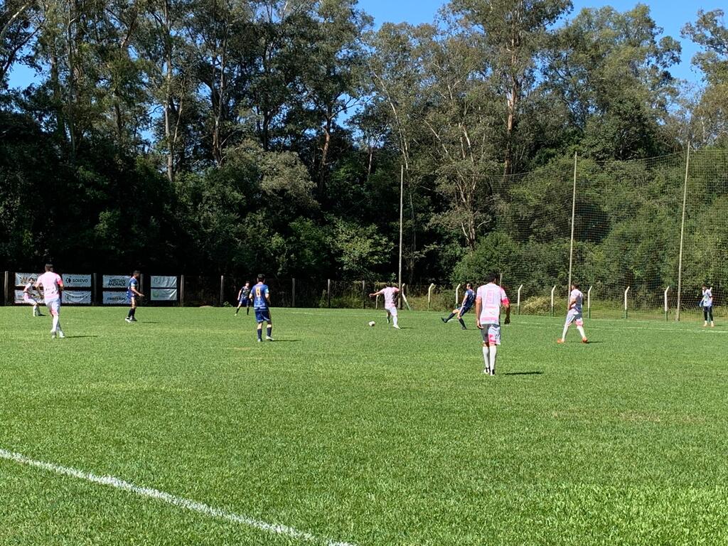 RZ e Bossardi largam com vitória no Campeonato Municipal de Futebol de Campo em Otacílio Costa